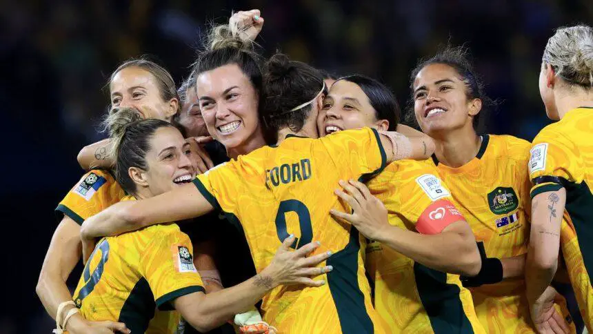 Unbelievable! Fans' Incredible Reactions to Australia's Victory Over France in a Dramatic Penalty Shootout