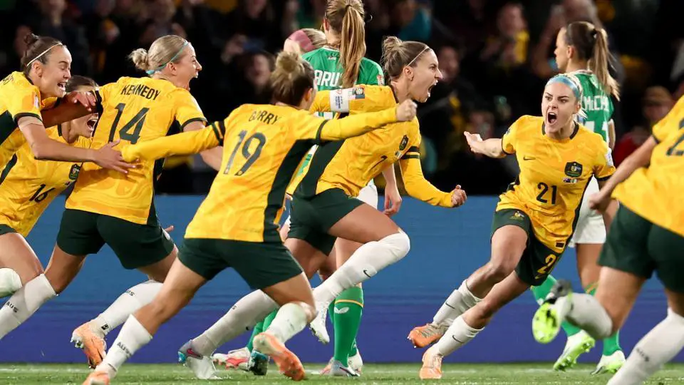 Unbelievable! Fans’ Incredible Reactions to Australia’s Victory Over France in a Dramatic Penalty Shootout